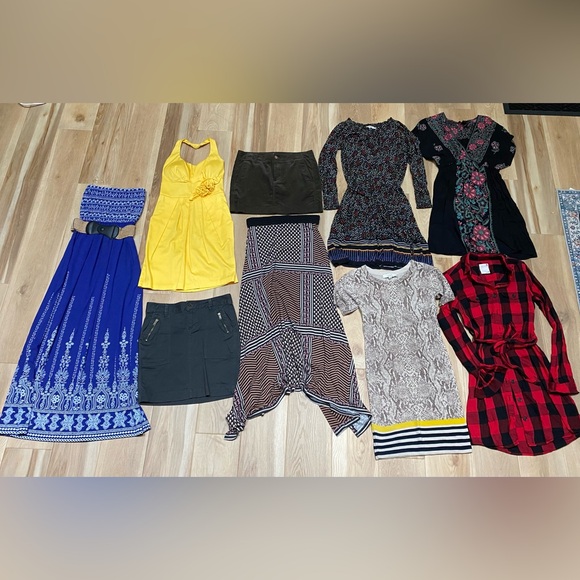 Dress and Skirt Lot- Size S/XS - Picture 1 of 5
